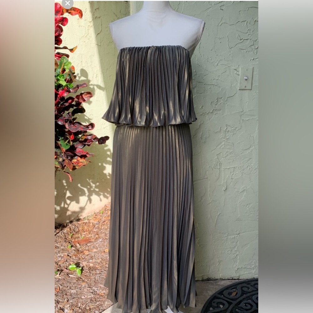 Anthropologie Green Pleated Metallic Skirt Set - Picture 9 of 10